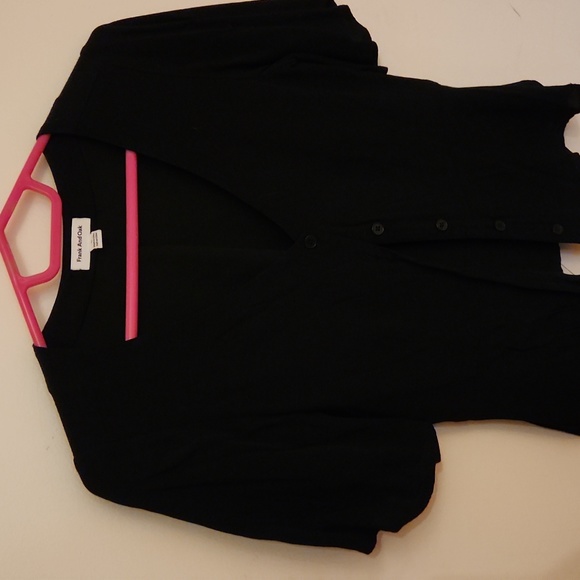 V-Neck Blouse - Picture 2 of 2